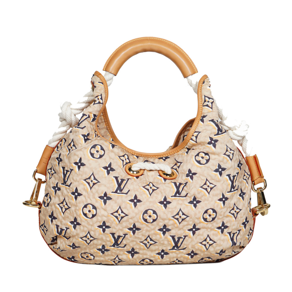 Does Lv Ship Internationally