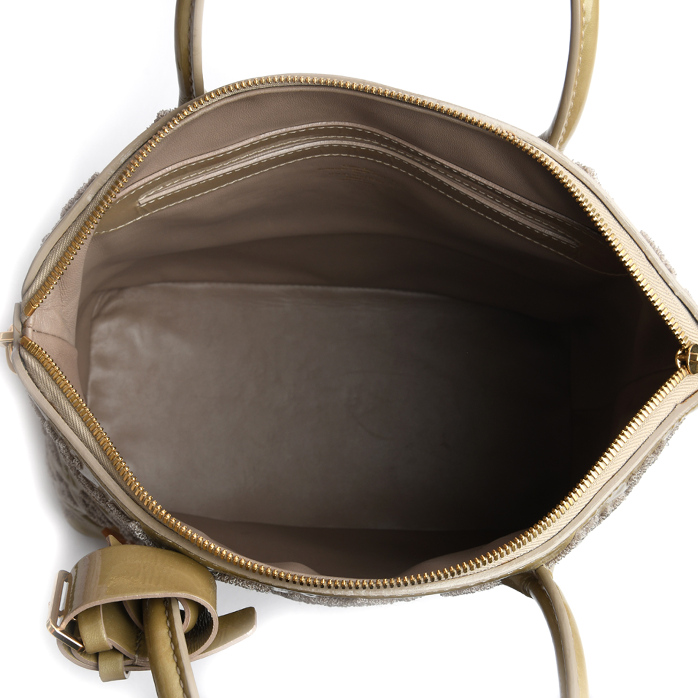 Louis Vuitton Monogram Fascination Lockit Bag worn by Blair