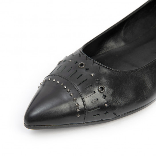 tod's pointed toe flats