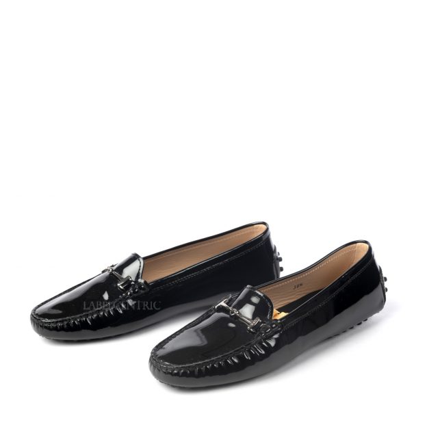 tods black loafers